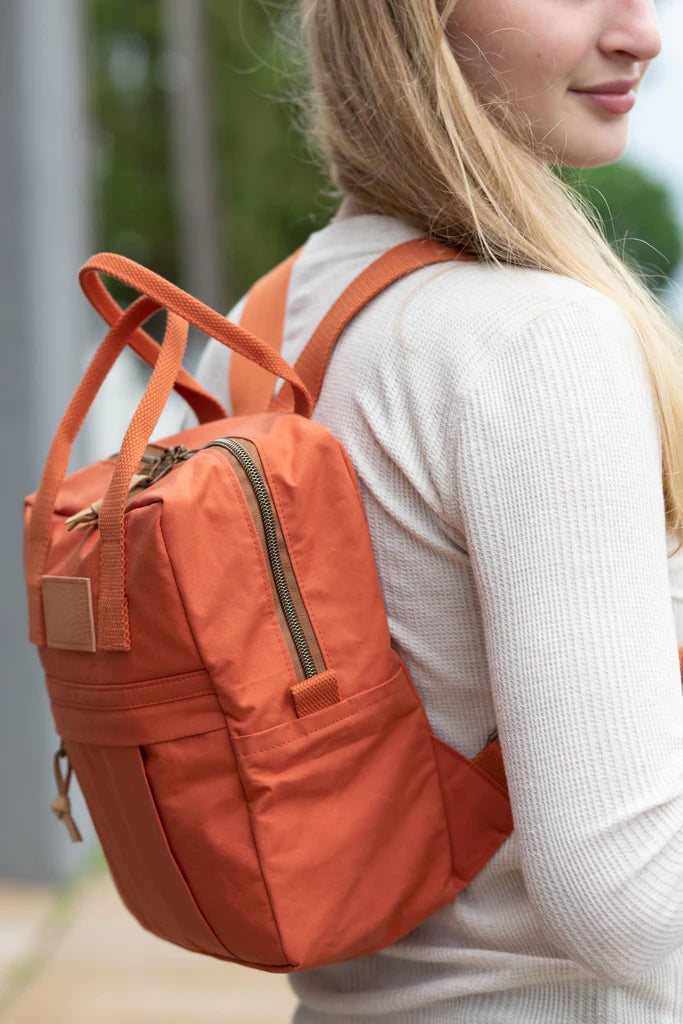 Noodlehead Patterns - Making Backpack (Regular & Mini Sizes)