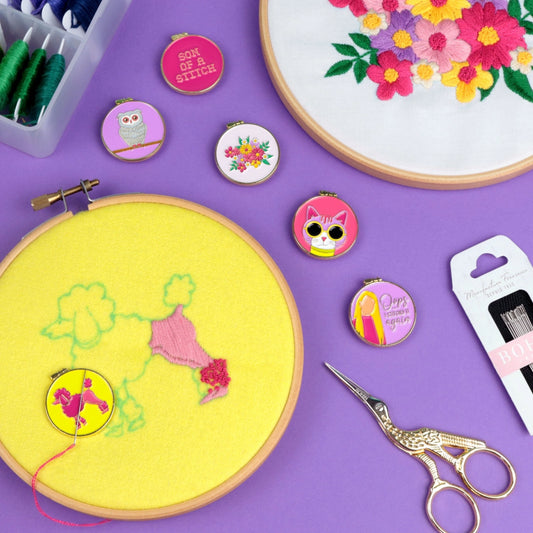 Bohin Needle Minder - Bloem 28mm